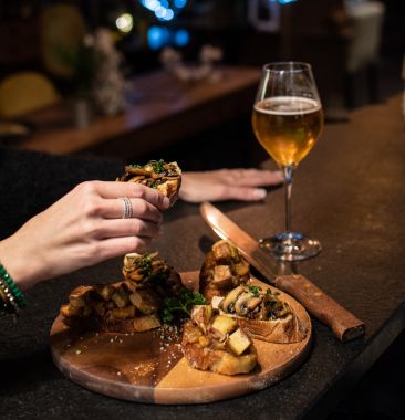 tapas du bar et verre - le safari hotel carpentras